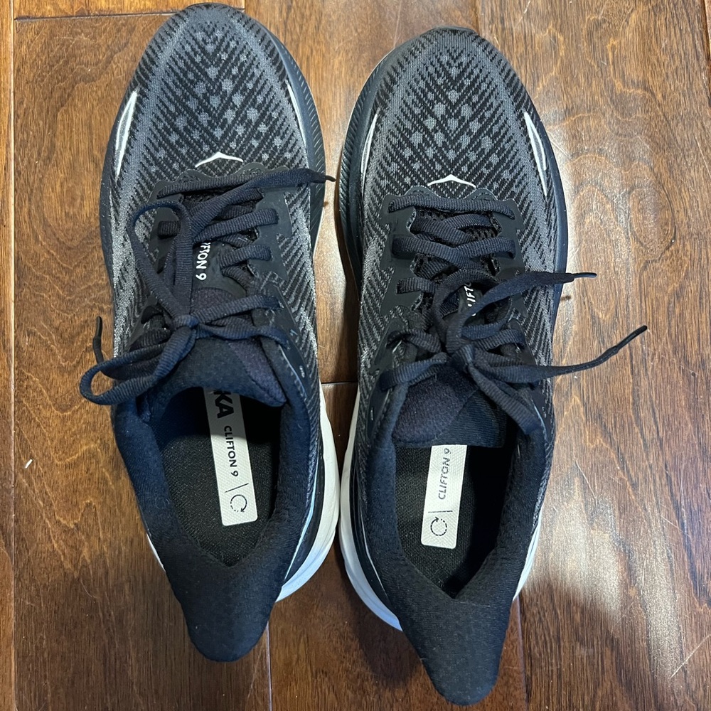 Hoka Clifton 9